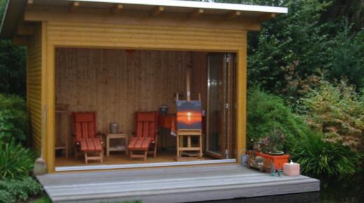 Atelier aus Holz im Garten in Hilden von Schreinerei Keppler