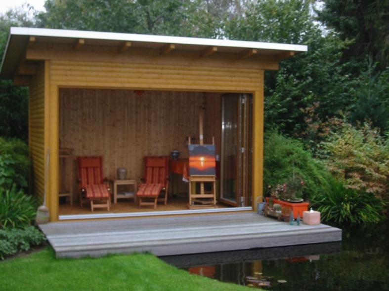Atelier aus Holz im Garten in Hilden von Schreinerei Keppler