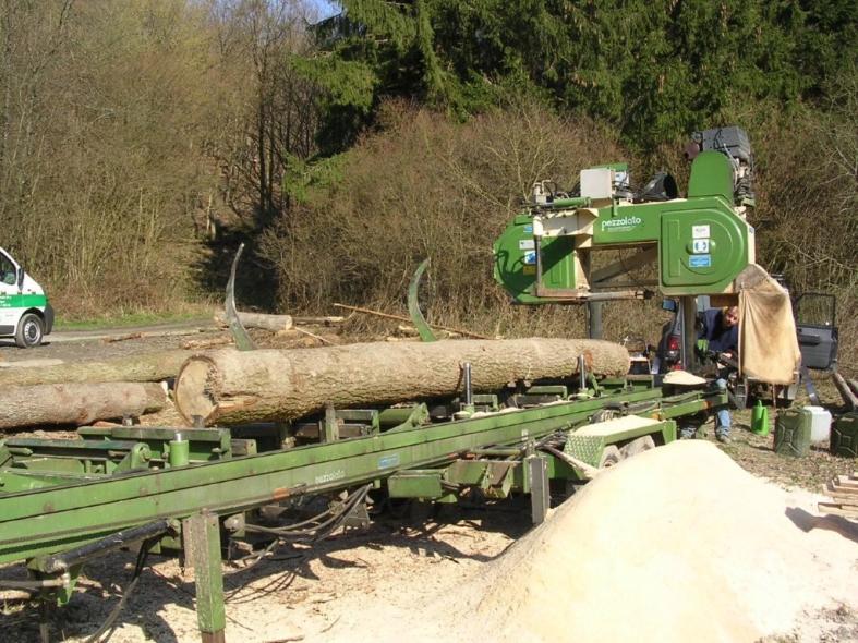Mobile Brettersäge im Einsatz