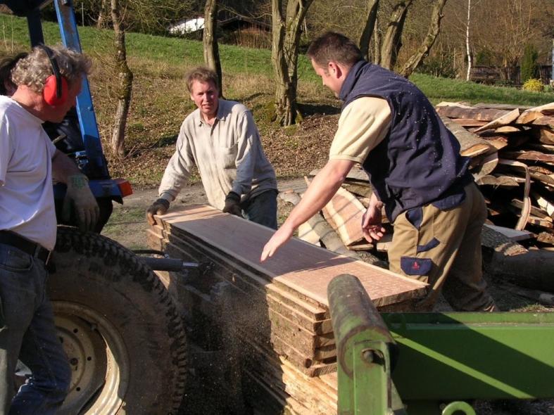 Mobile Brettersäge im Einsatz